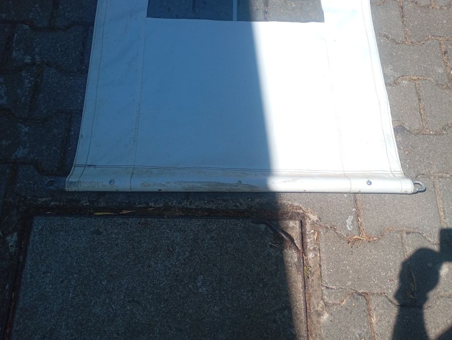 Toldo vertical branco