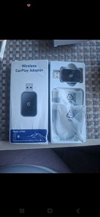 Adapter bezprzewodowy carPlay