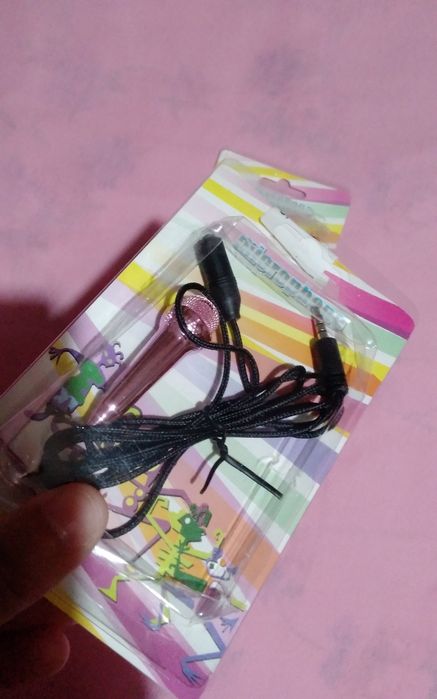 Mini microfone: Azul ou Rosa.