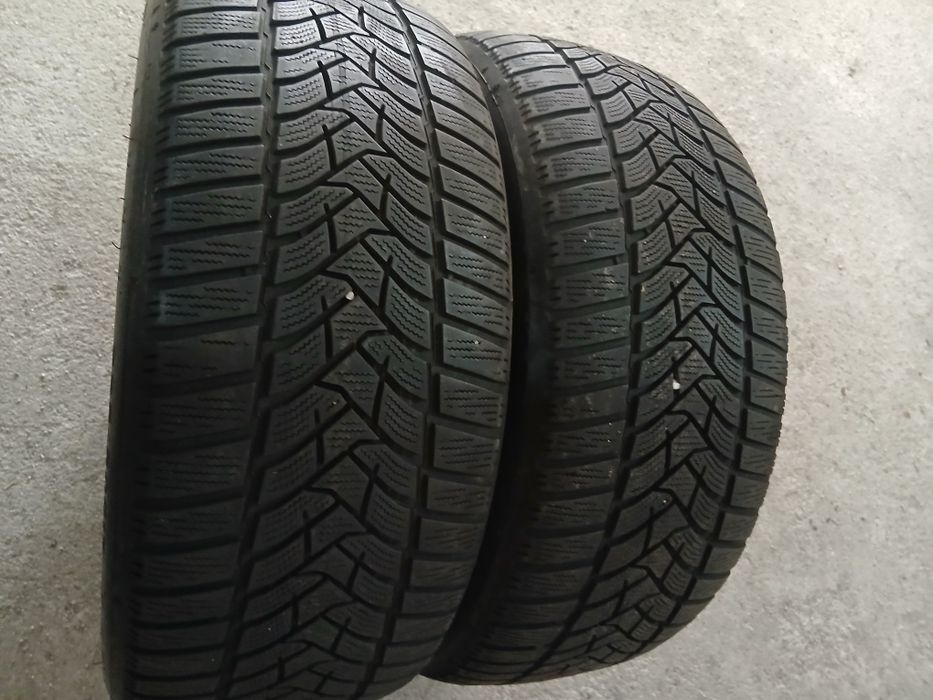 2 Pneus 225/50R17 Dunlop seminovos
