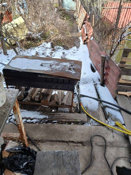 Здається будинок,кінець Богунії,для 3-5 чоловіків.