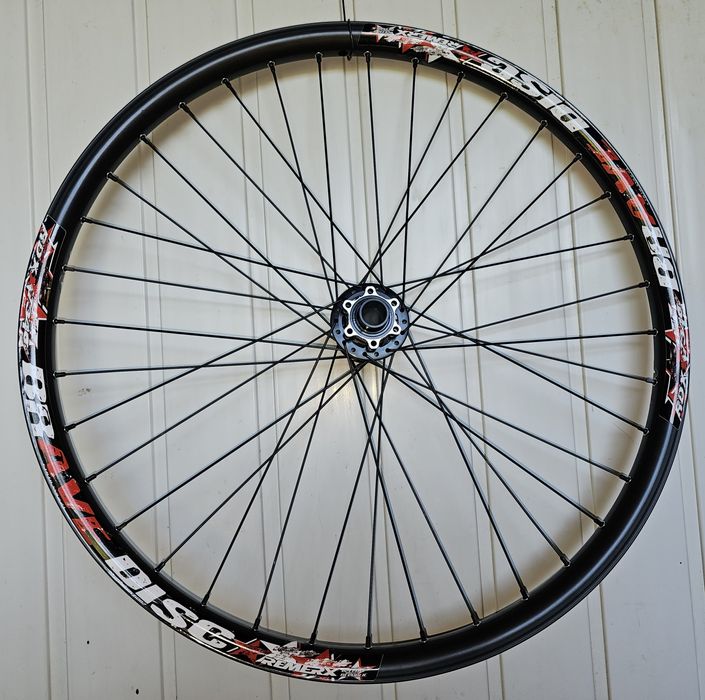 Koło przednie Remerx Brave Disc 26 lub  27,5 Novatec  NT-DH61SB 20x110