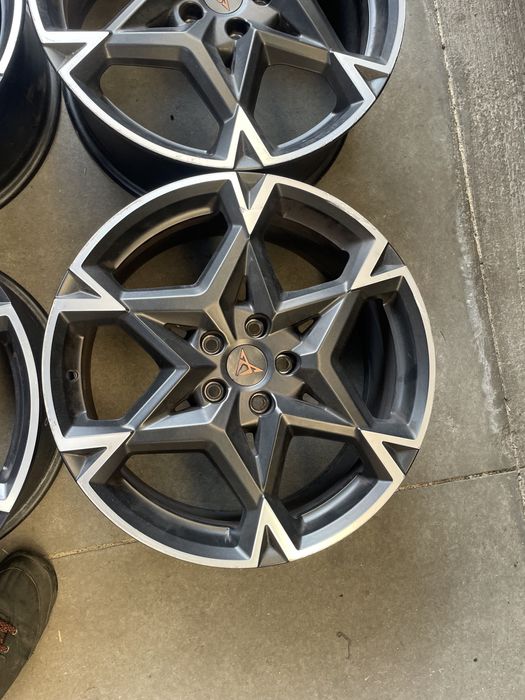 Felgi Cupra Seat leon Fr 19 ateca 5x112 alufelgi audi vw golf skoda