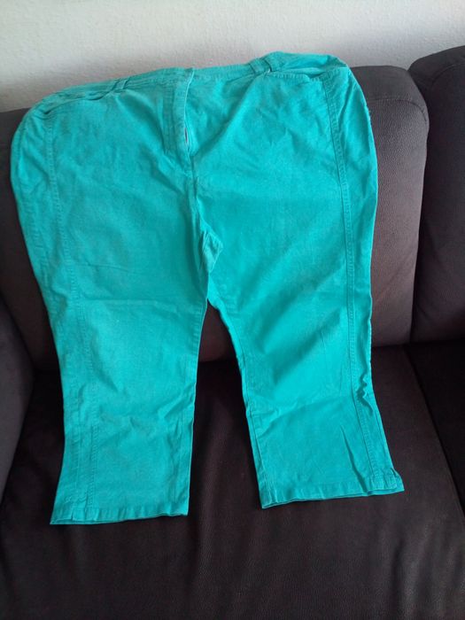 Bermudas em tons azuis