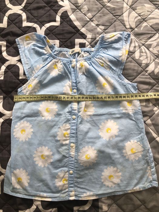 Bluzka koszulka T-shirt dziewczęca kwiaty H&M rozmiar 110