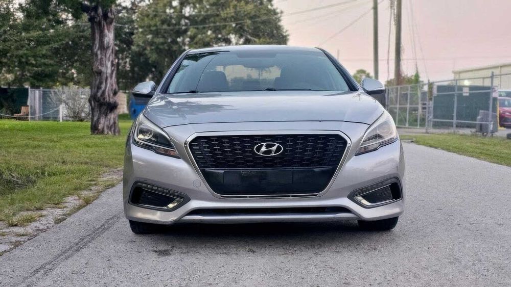 Hyundai Sonata Hybrid Limited      2017