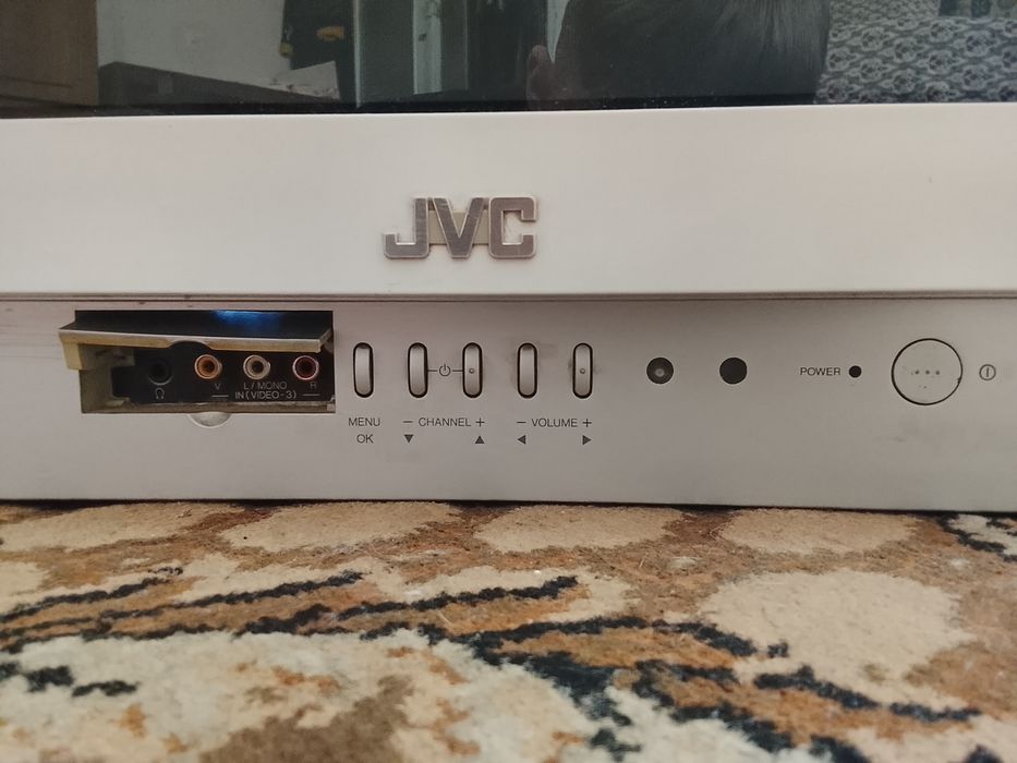 Модель:JVC  працює
