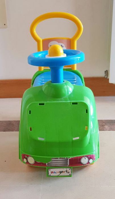 Carrinho para locomoção de bebés do Panda