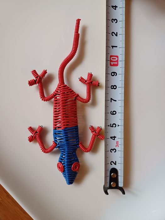 Lizard/Gecko/Salamander made of wire, in blue and red64343239305986123