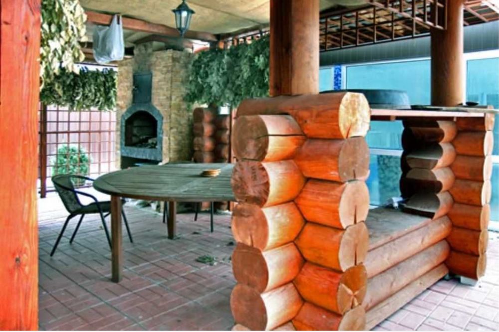Посуточная аренда дома 250 кв. Бассейн, сауна, бильярд.