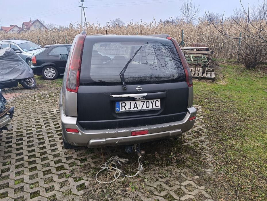 W Całości lub na Części Nissan Xtrail