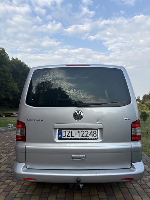 Volkswagen MULTIVAN CRUIS 2006, 130KM