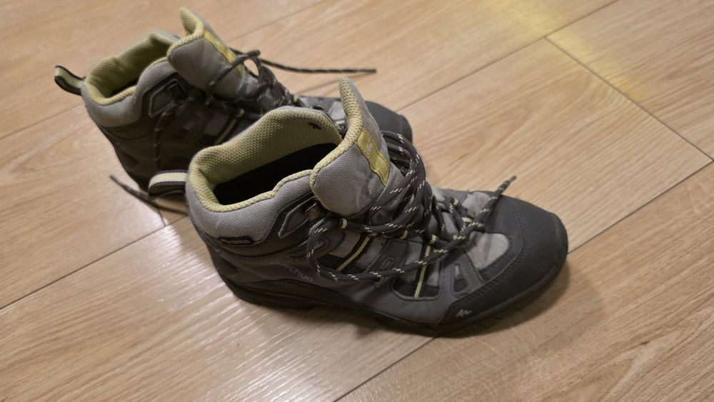 Sprzedam buty  Quechua waterproof rozmiar 36