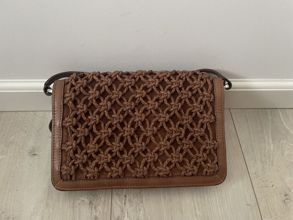 Zara, skórzana listonoszka, bdb, camel, plecionka
