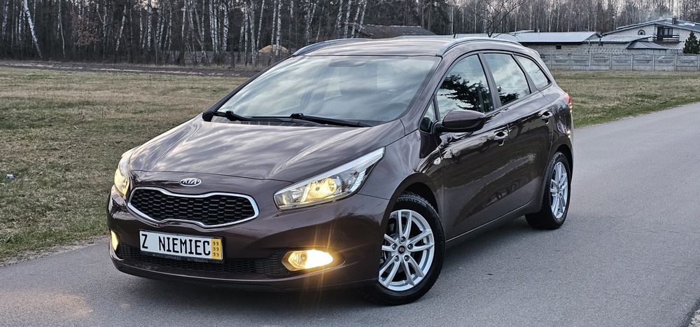 Śliczna Kia Ceed 1.6benz z Niemiec*lakier oryginał*zadbana*opłacona