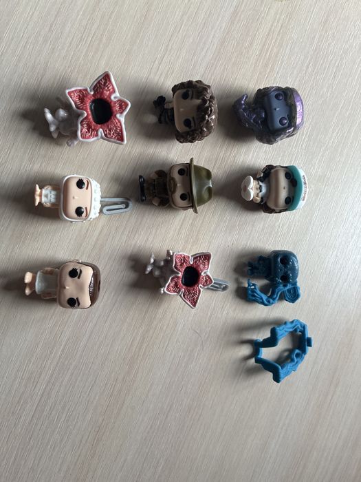 фігурки з серіалу дивні дива. ціна на кожну фінурку різна.