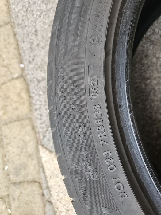 Komplet opon  letnich 225/45R17