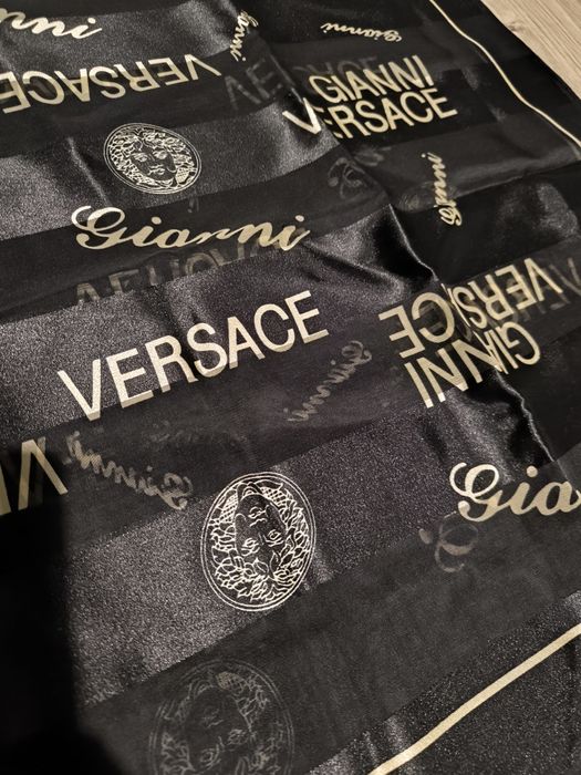 Chusta /szal Versace