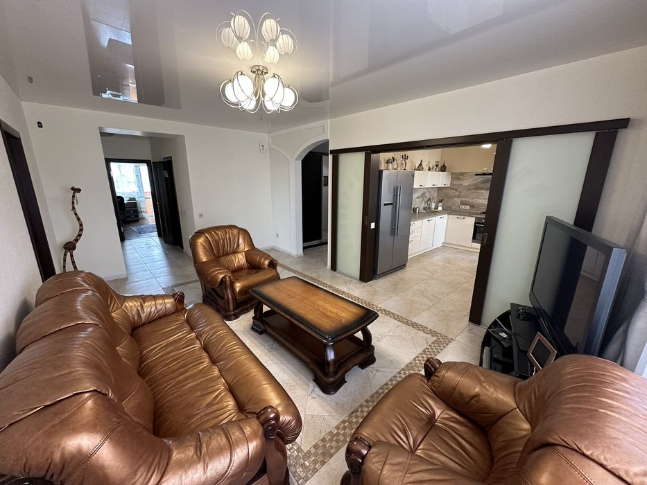 Продаи 3 ком в новом доме ул. Зеленая, Центр, ЦУМ