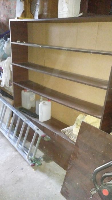 Продам стелажі,полички