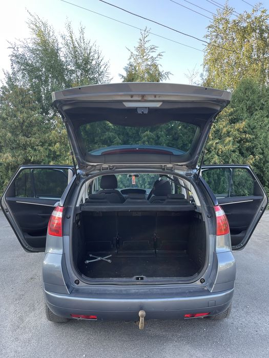 Citroen C4 2010гв 1.6d