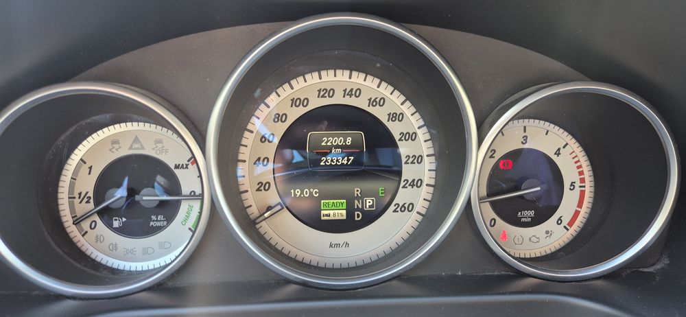 Mercedes E300 Bluetech Hybrid AMG AUTOMÁTICA NACIONAL de 2015