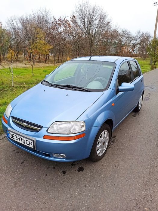 Chevrolet aveo T200 hatchback