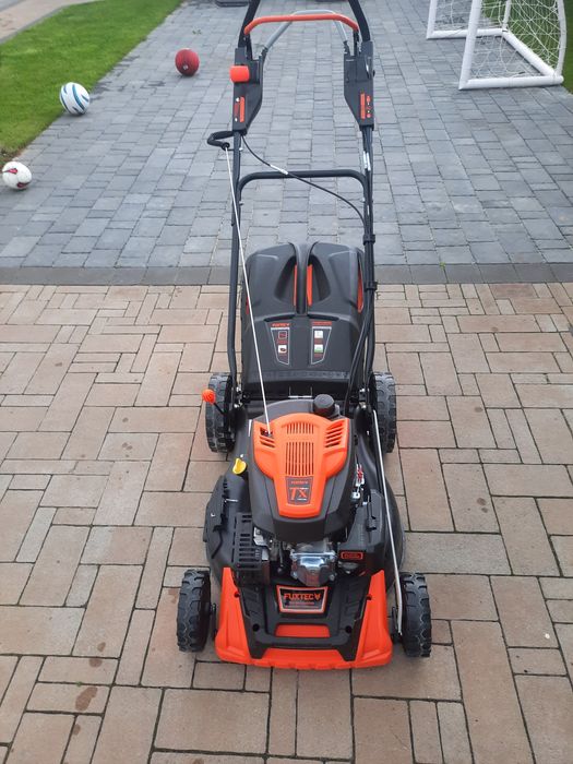 Самоходна бензокосилка Fuxtec 4.4kw НОВА!!!