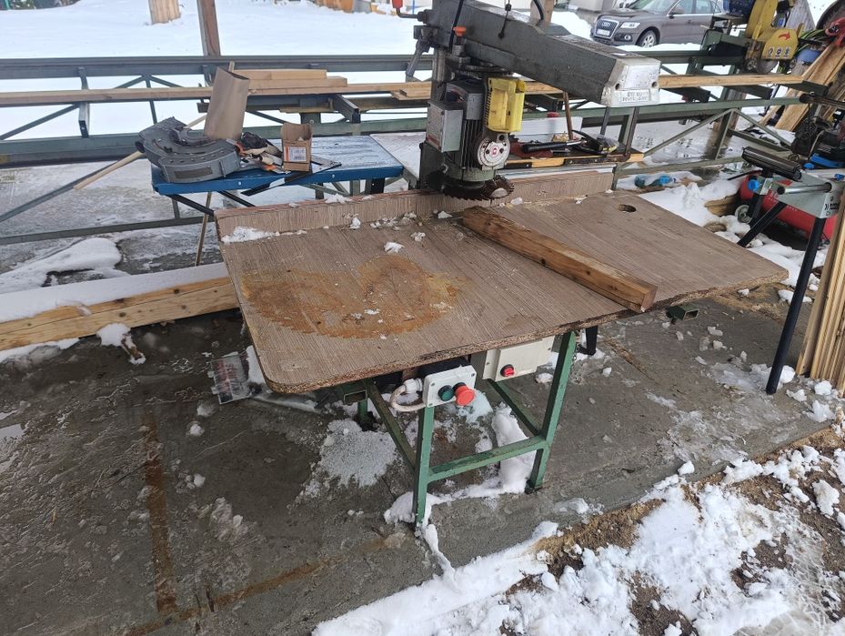 Piła radialna ukośnica kapówka piła stołowa cyrkularka