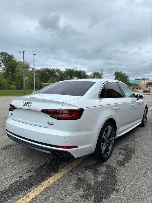 Audi A4 quattro Premium Plus      2018
