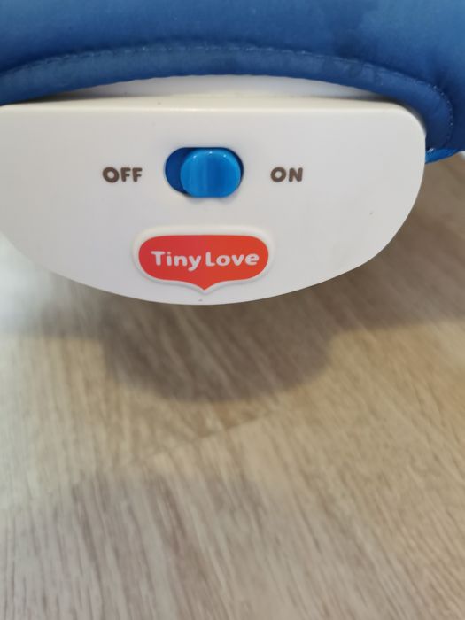 Leżaczek Tiny Love + mata gratis