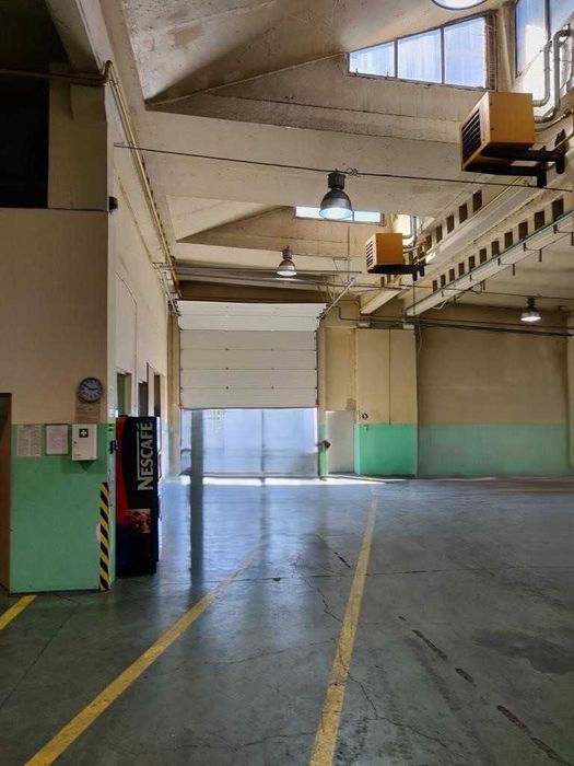 Wnajmę magazyn 2410 m2