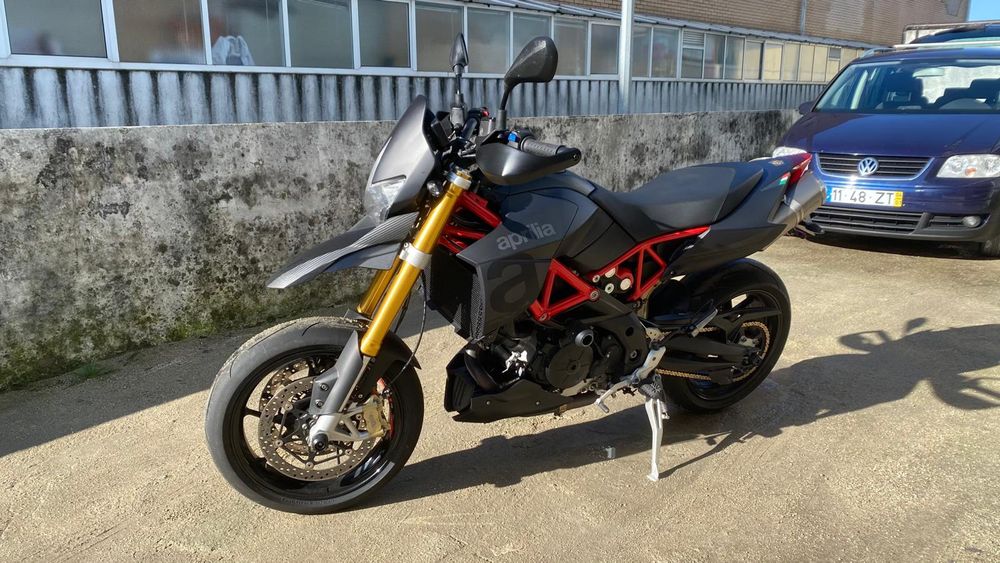 Aprilia Dorsoduro 900