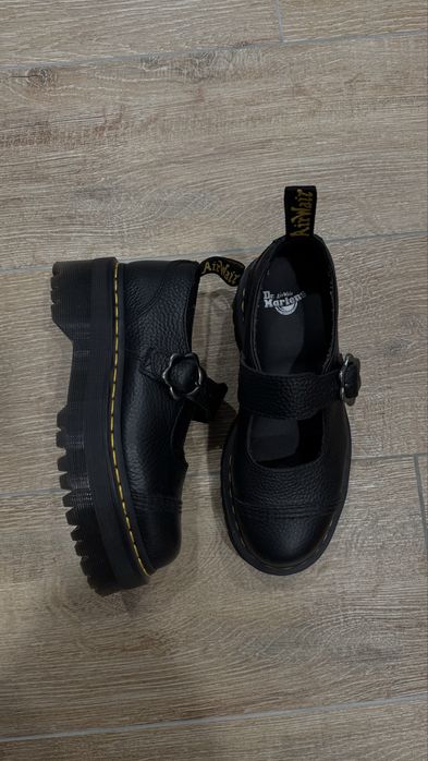 DR. MARTENS Addina Flower Platform
