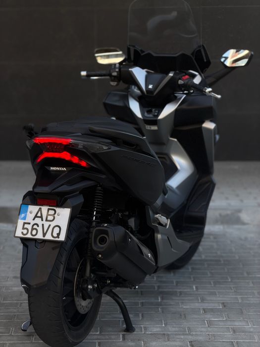 HONDA FORZA 300 - Ótimo Estado!