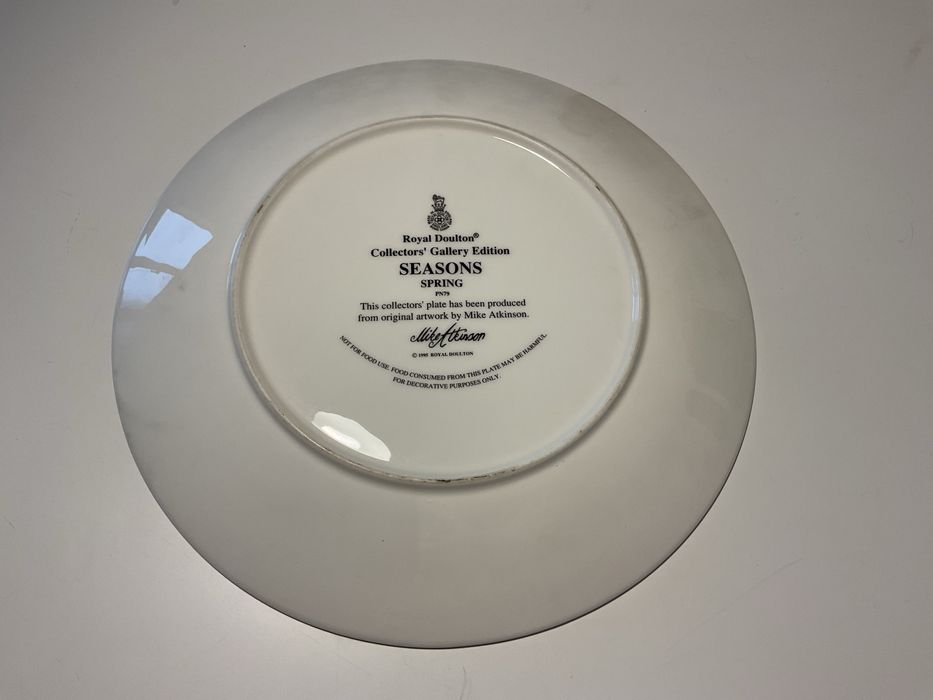 Prato decorativo Royal Doulton “Seasons -Spring” - Colecionador