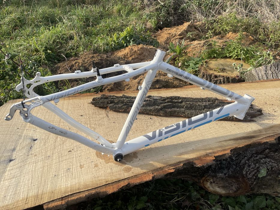 Rama rowerowa VISION 18 cali