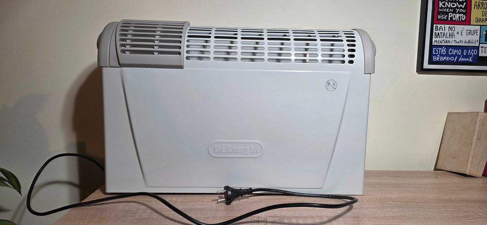 Aquecedor Delonghi HS 20F