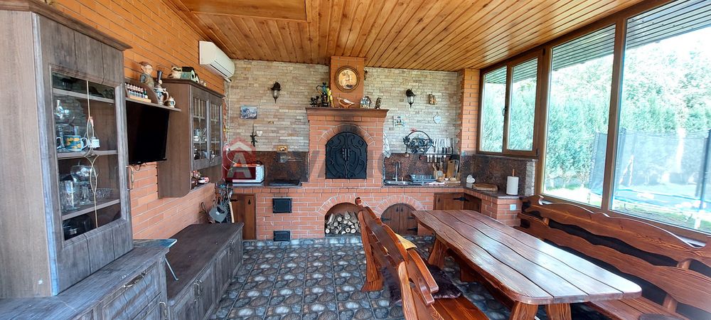 Продам ДОМ 215м.кв.Баня (67м.кв).10 соток 220000$