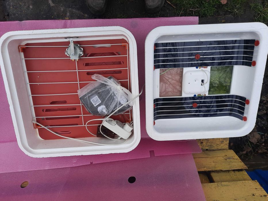 Інкубатор автоматичний Рябушка