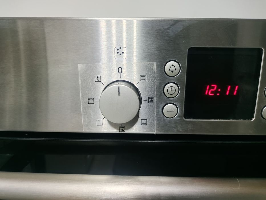 Духова піч під вмонтування, під забудову з Європи Bosch.