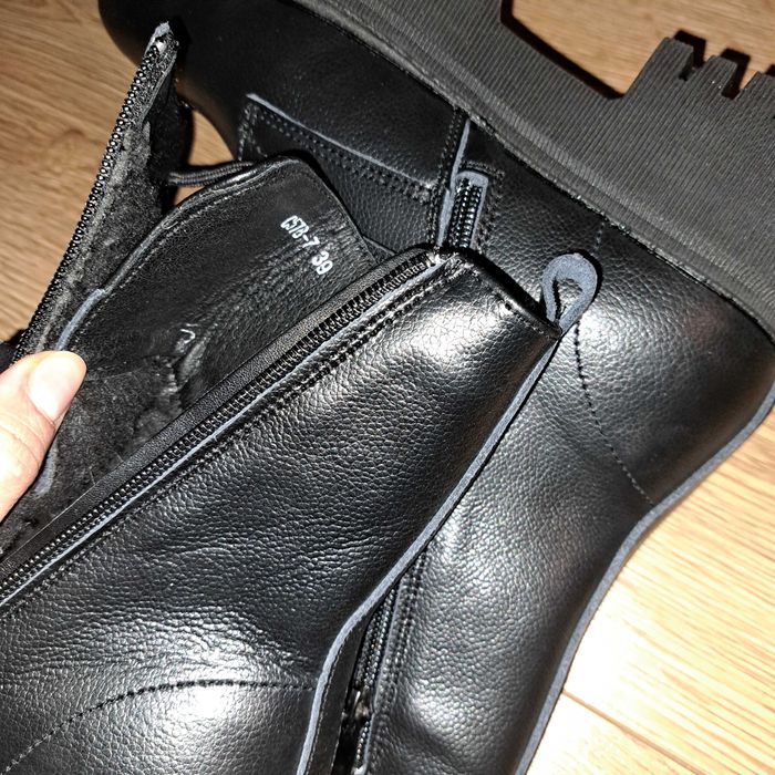 Buty zimowe damskie