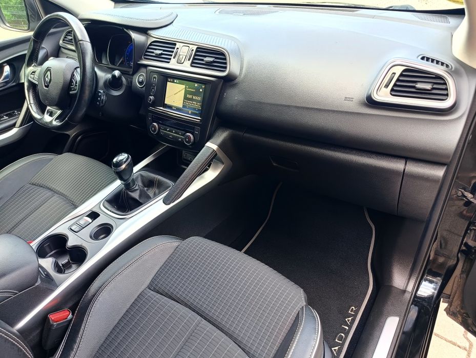 Renault Kadjar 1.6 Benzyna 2018 – BOSE | Kamera | Nawigacja | Półskóra | Zarejestrowany w PL