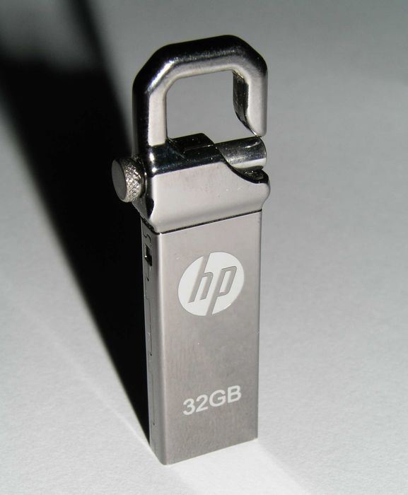 Флэш HP USB 2.0 Flash, б/у