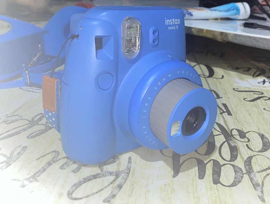 Instax mini 9 azul , com capa incluída