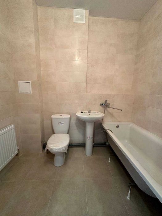 Нова квартира 7 небо з просторою кухнею у розстрочку