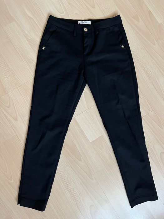 Czarne spodnie obcisłe