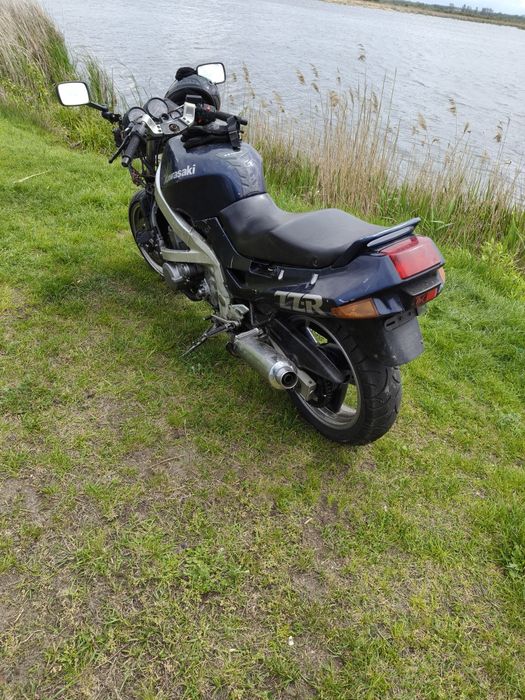 Kawasaki zzr 600