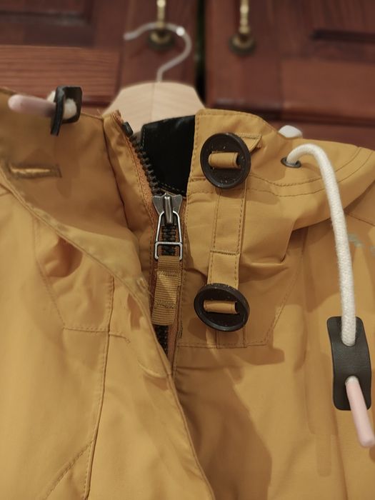 Kurtka przeciwdeszczowa