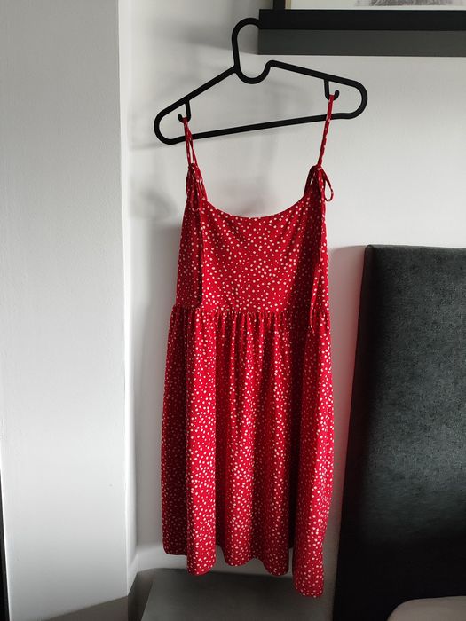 7 vestidos e 2 saias